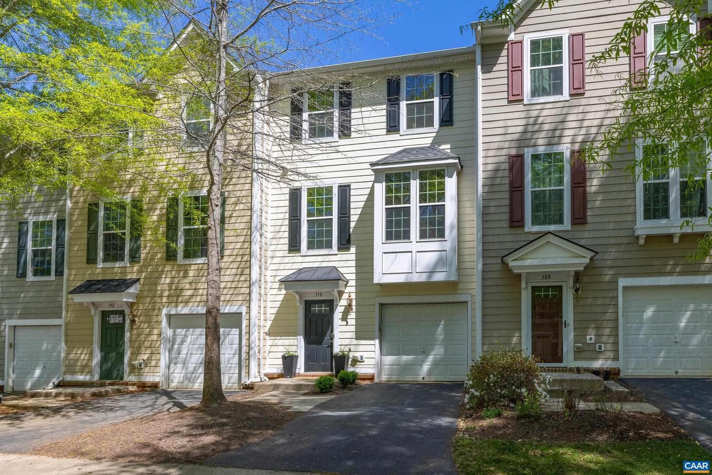 310 Patriot Way photo 3