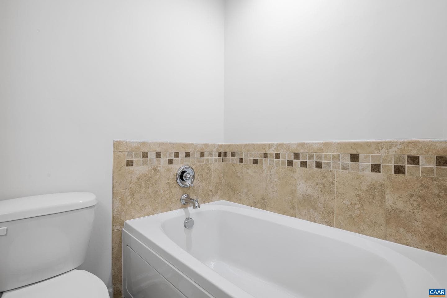 310 Patriot Way photo 34