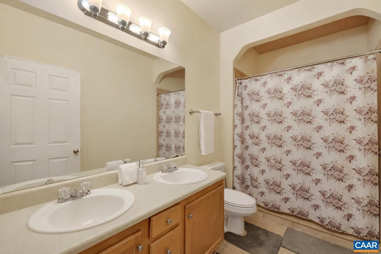 280 Riverbend Dr #2a photo 17