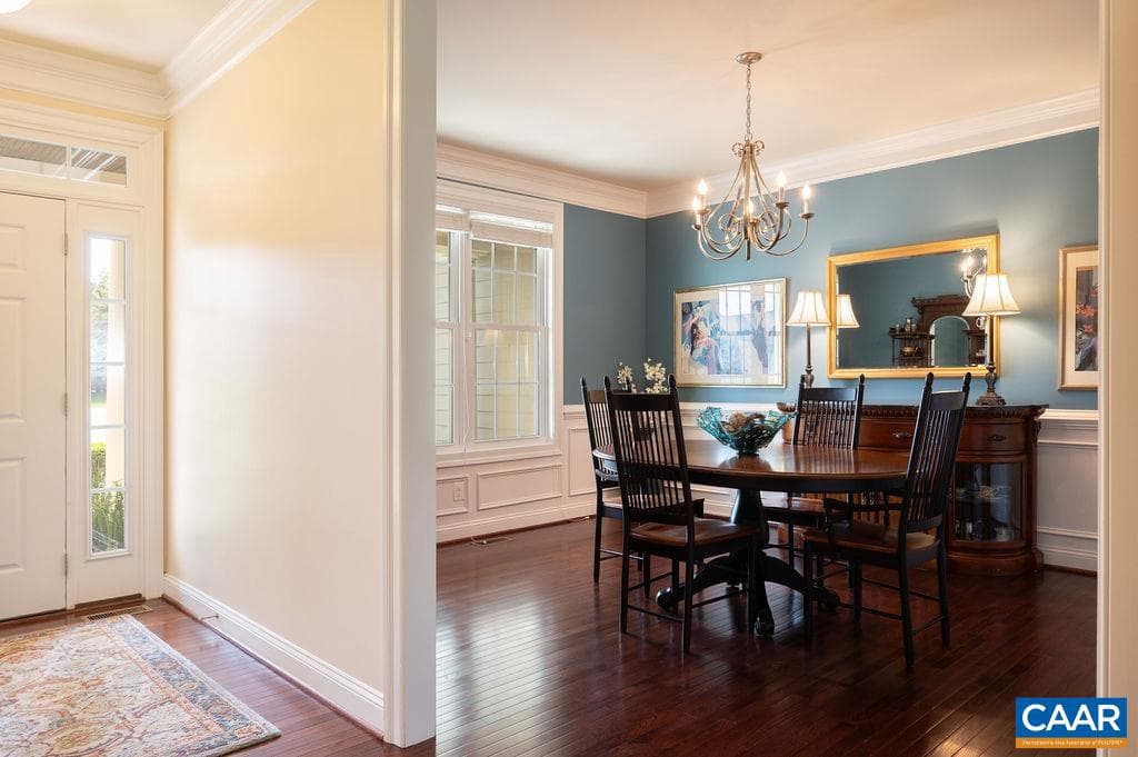 2706 Lockerbie Ln photo 9