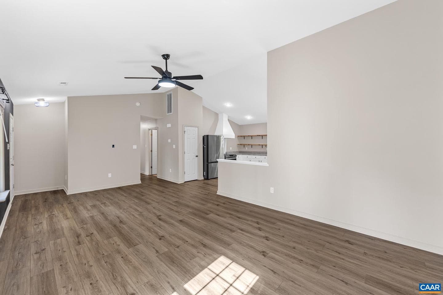 270 Winding Ridge Way photo 5