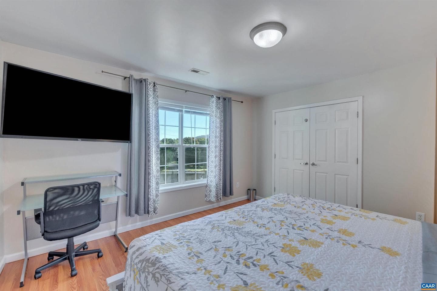 1006 Long St photo 33