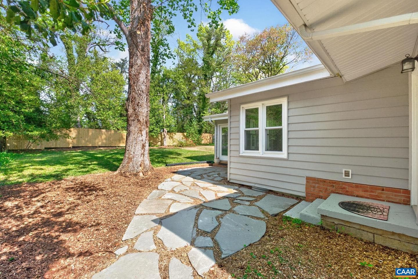2623 Commonwealth Dr photo 31