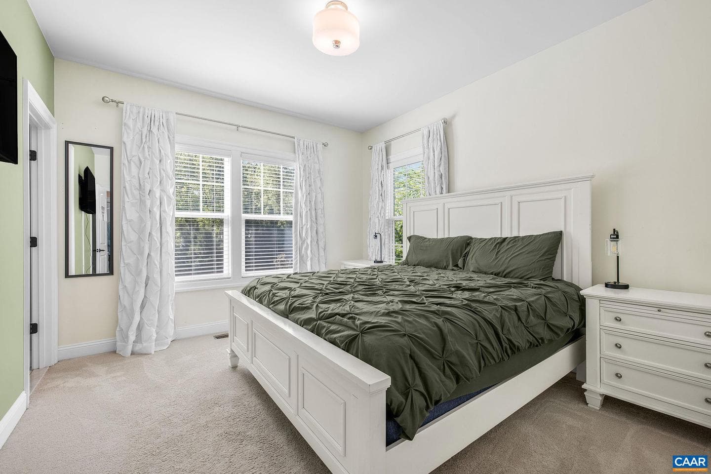 1630 Victor Pl photo 40