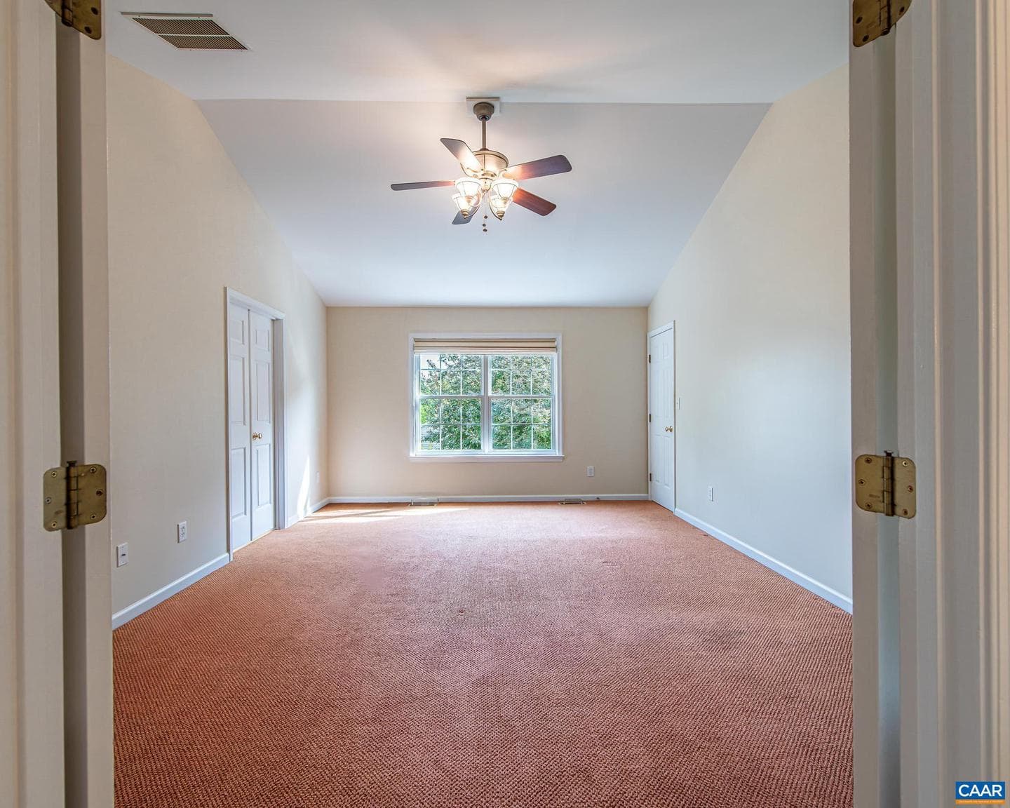352 Leaping Fox Ct photo 34
