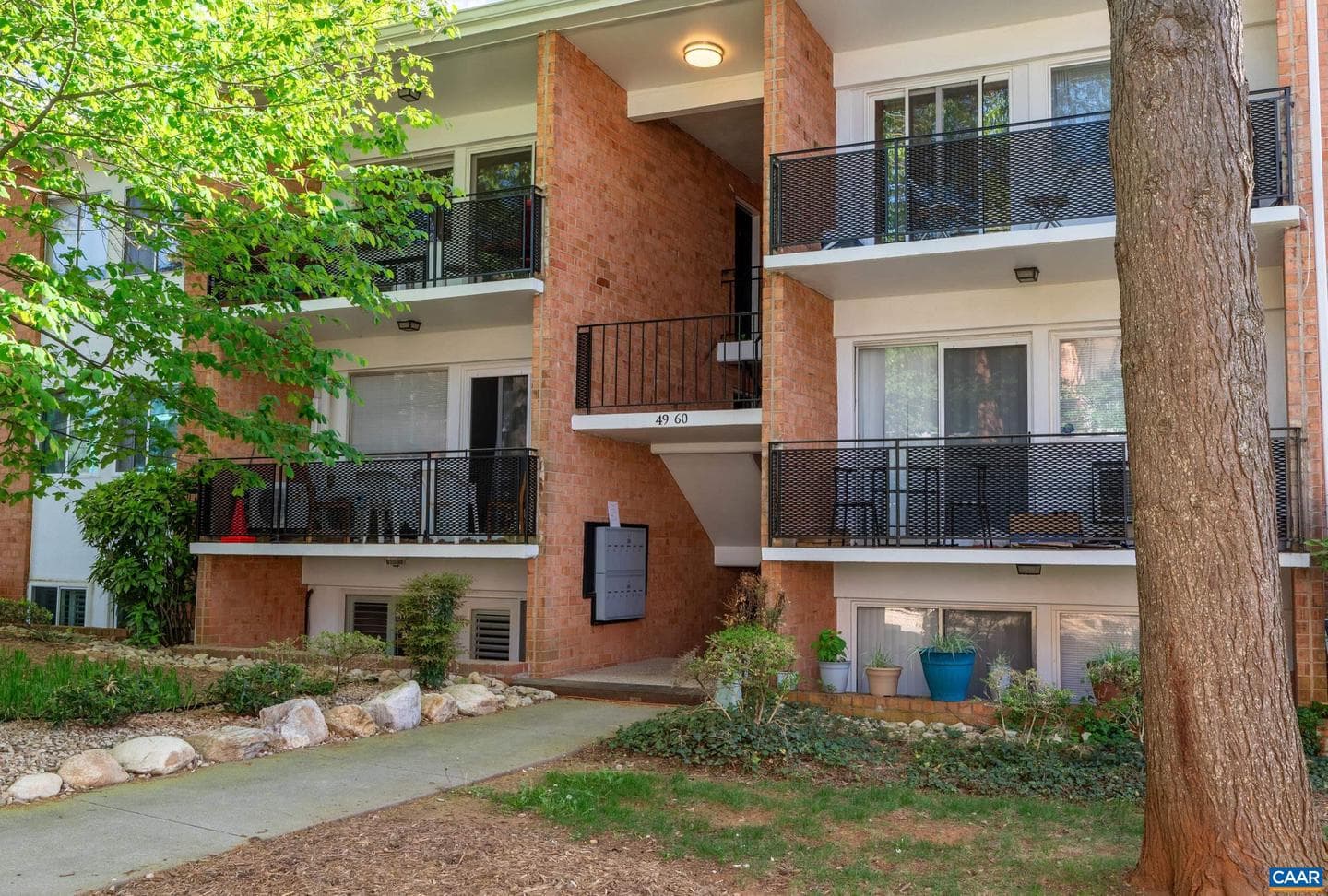 1800 Jefferson Park Ave #54 photo 29