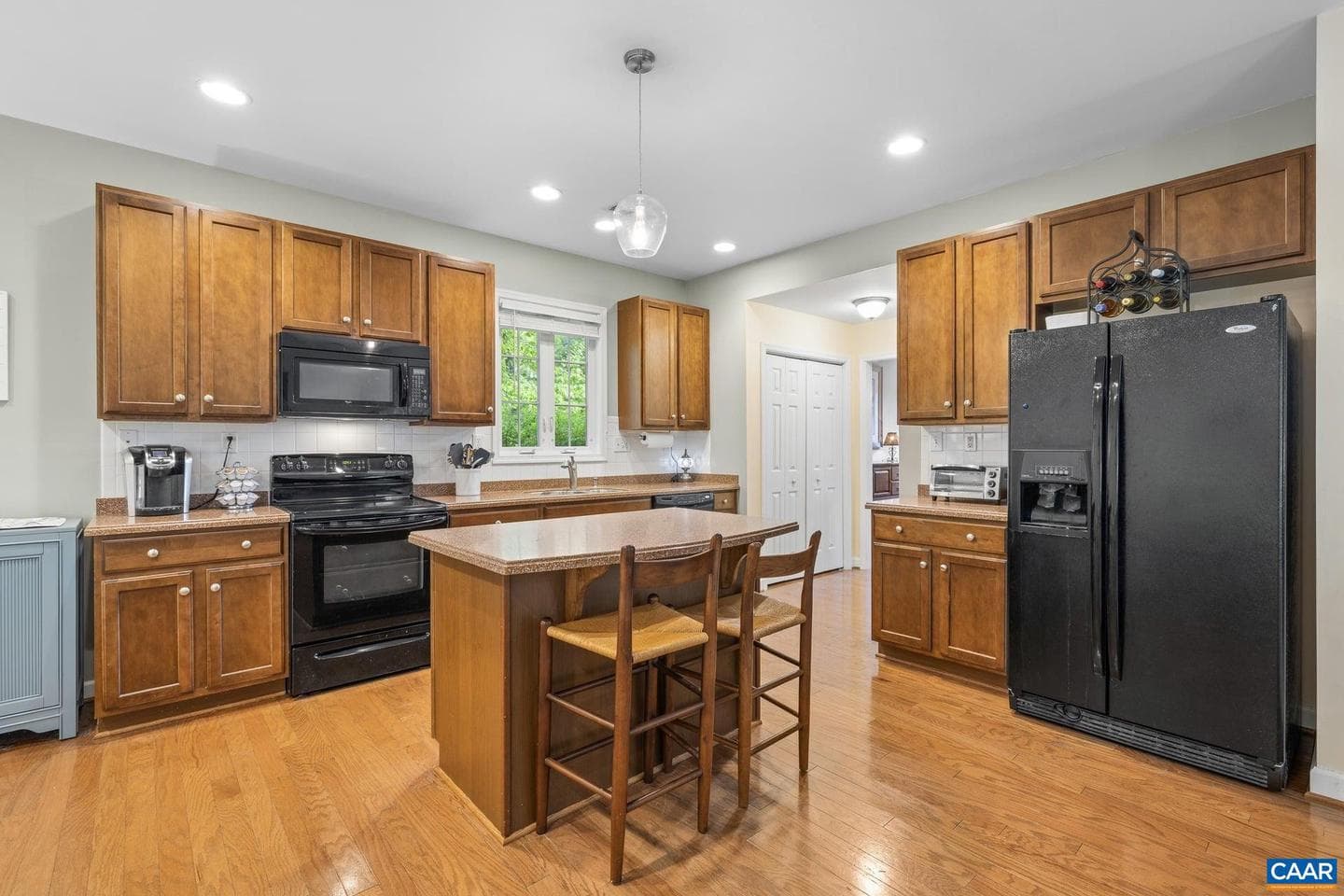 163 Saint Andrews St photo 15