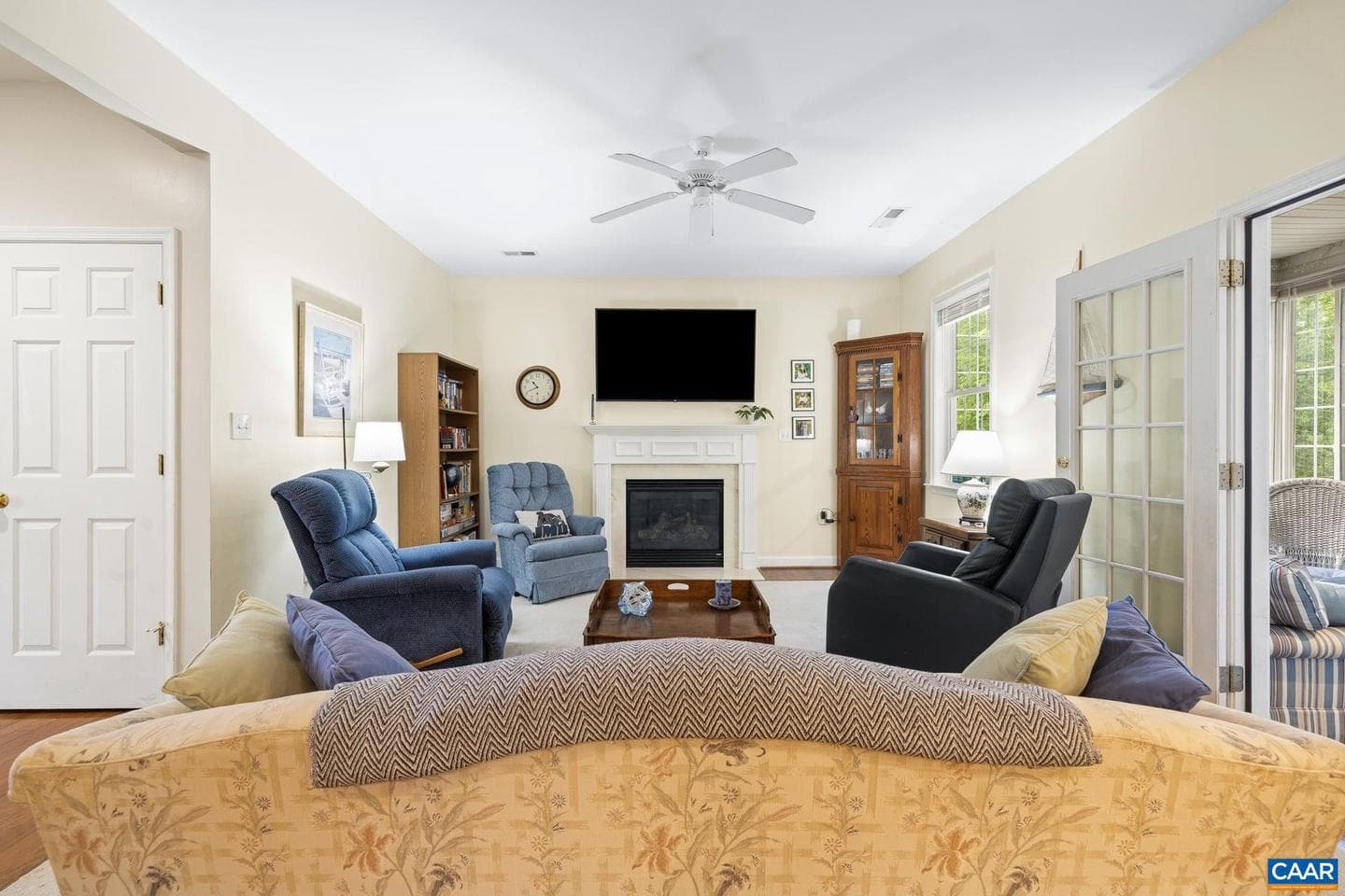 163 Saint Andrews St photo 19