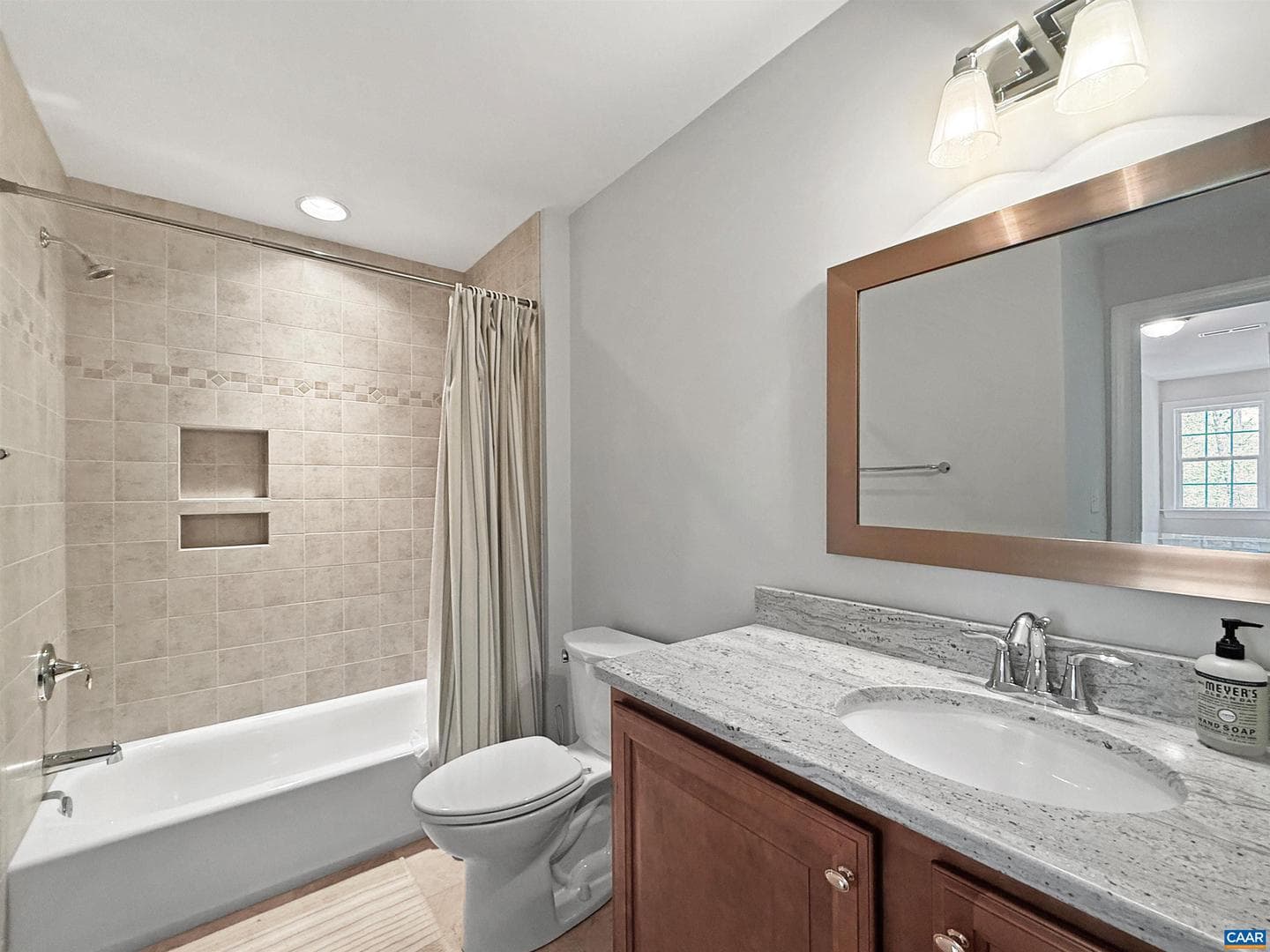 1025 Pelham Dr photo 34