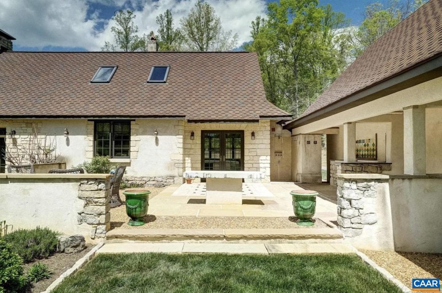 1852 Thomfordson Ln photo 3
