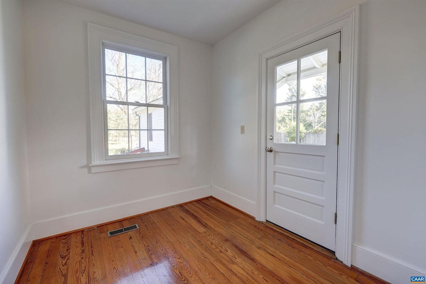 5474 Stony Point Pass photo 21