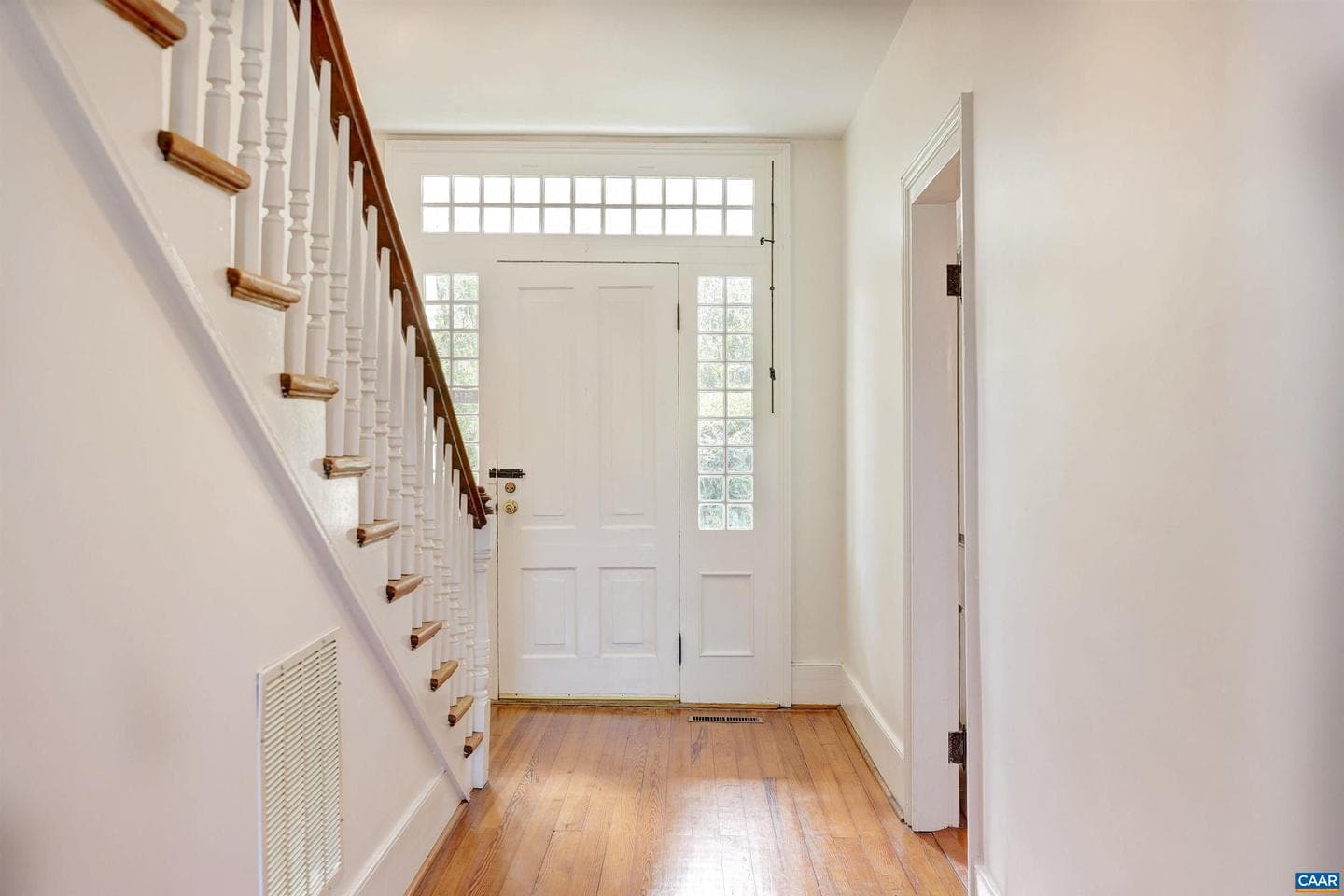 5474 Stony Point Pass photo 7