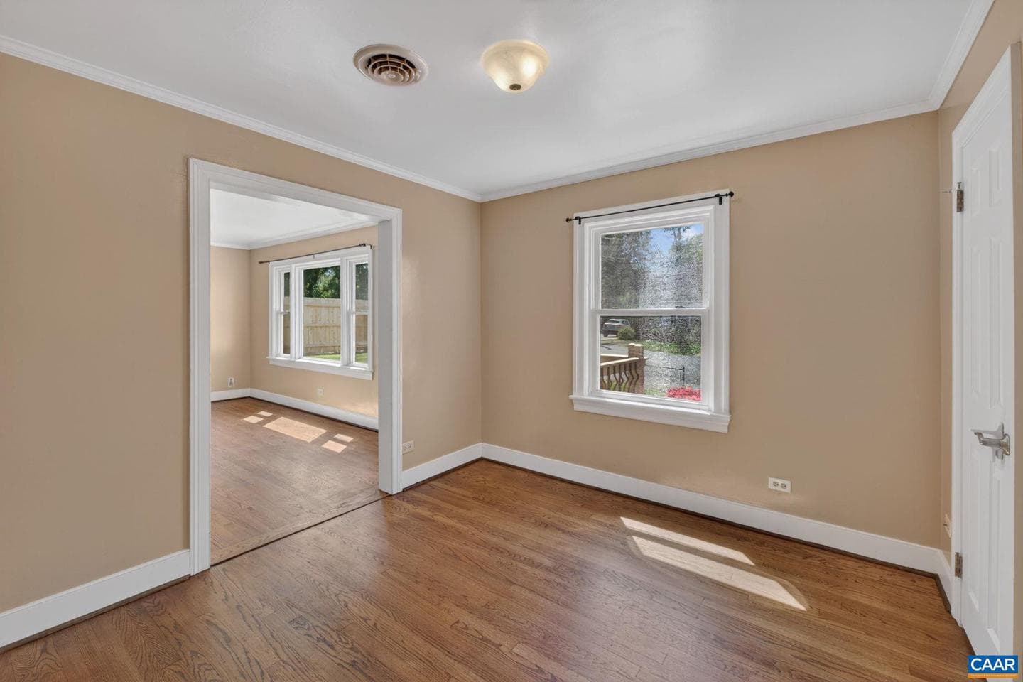 511 Stonehenge Ave photo 17
