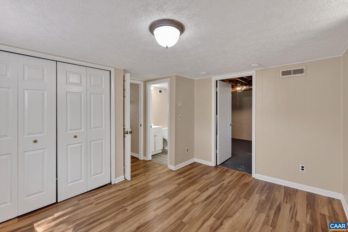 511 Stonehenge Ave photo 31
