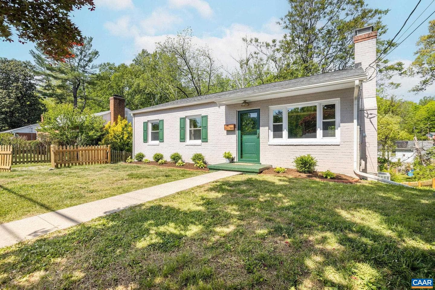 1007 Holmes Ave photo 4