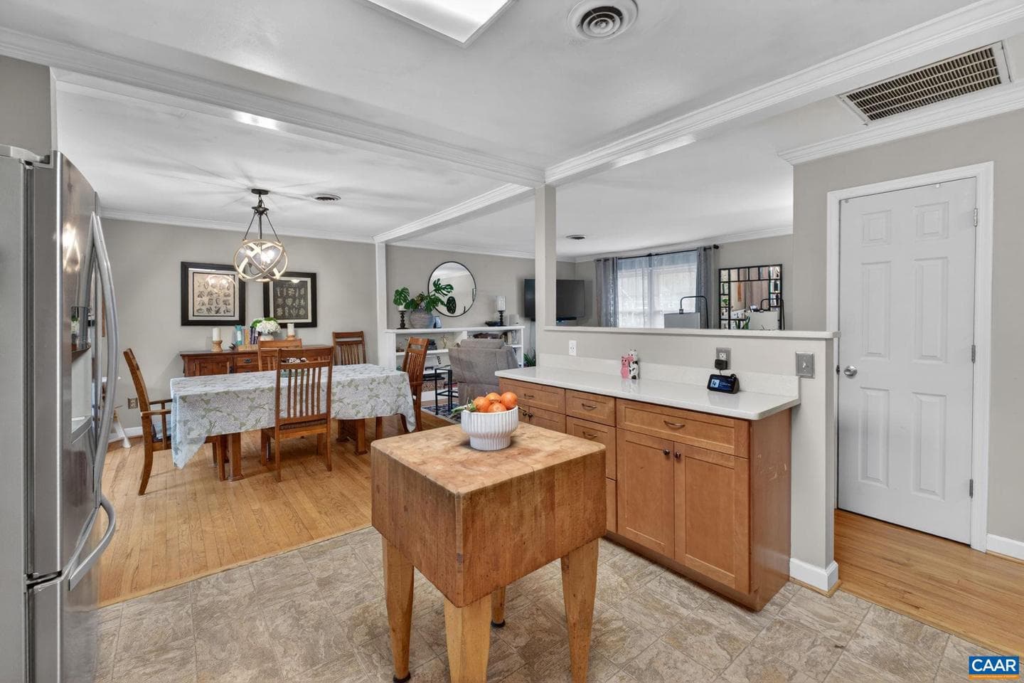 2520 Huntington Rd photo 12