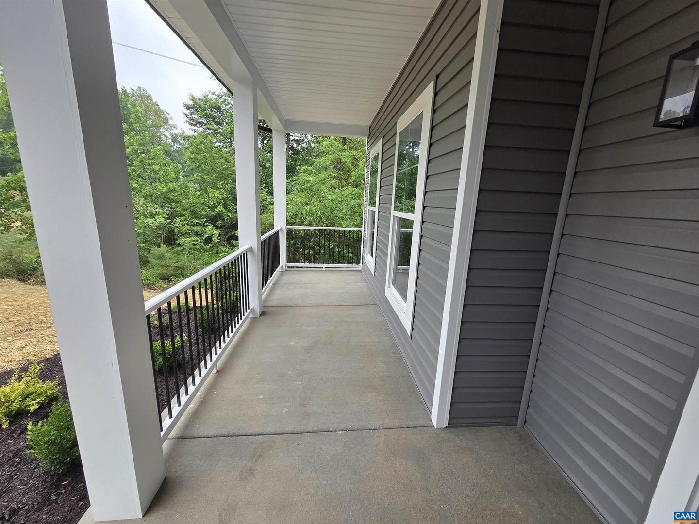 310 Fairview Dr photo 4