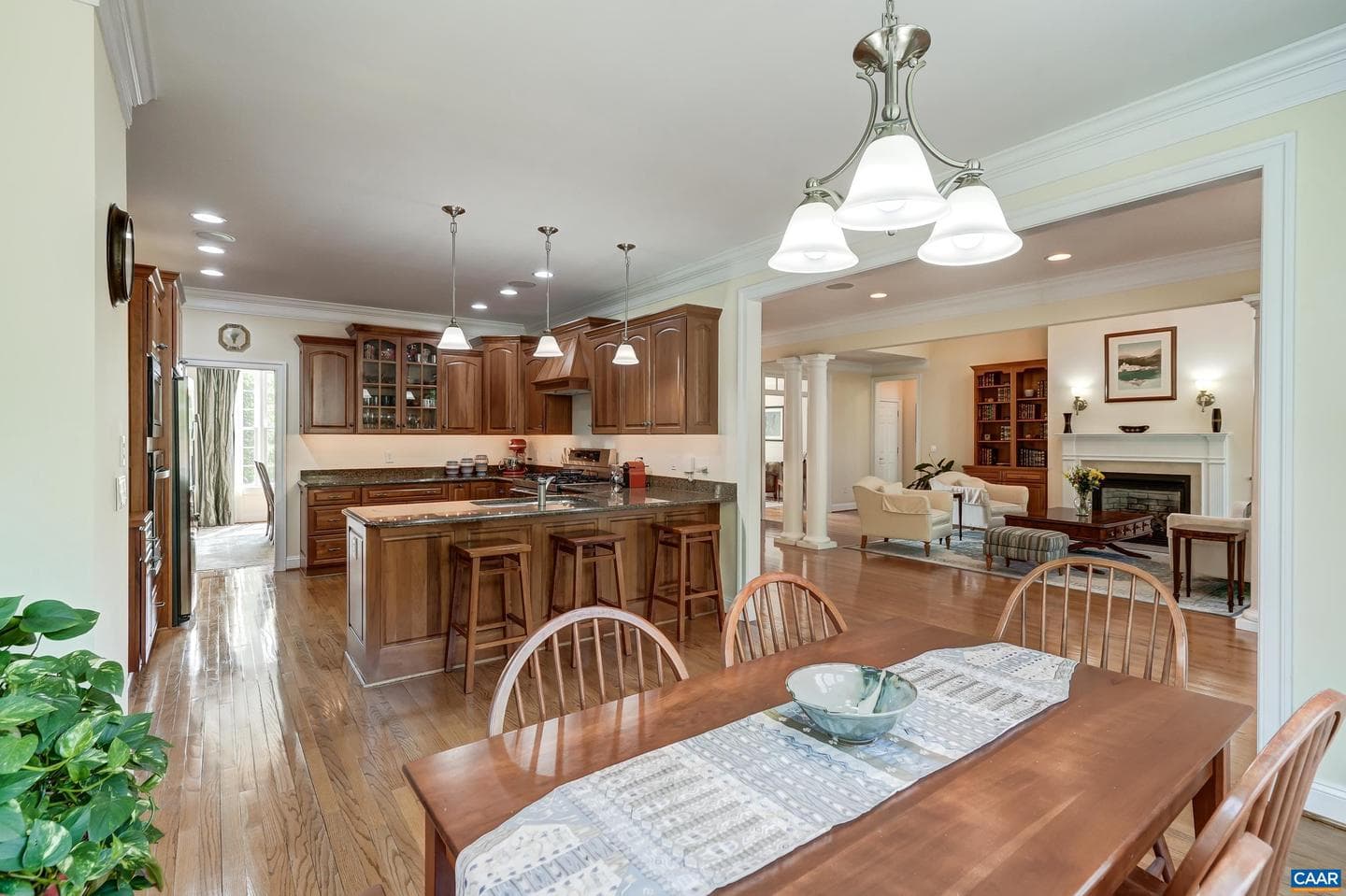 455 Foxdale Ln photo 15