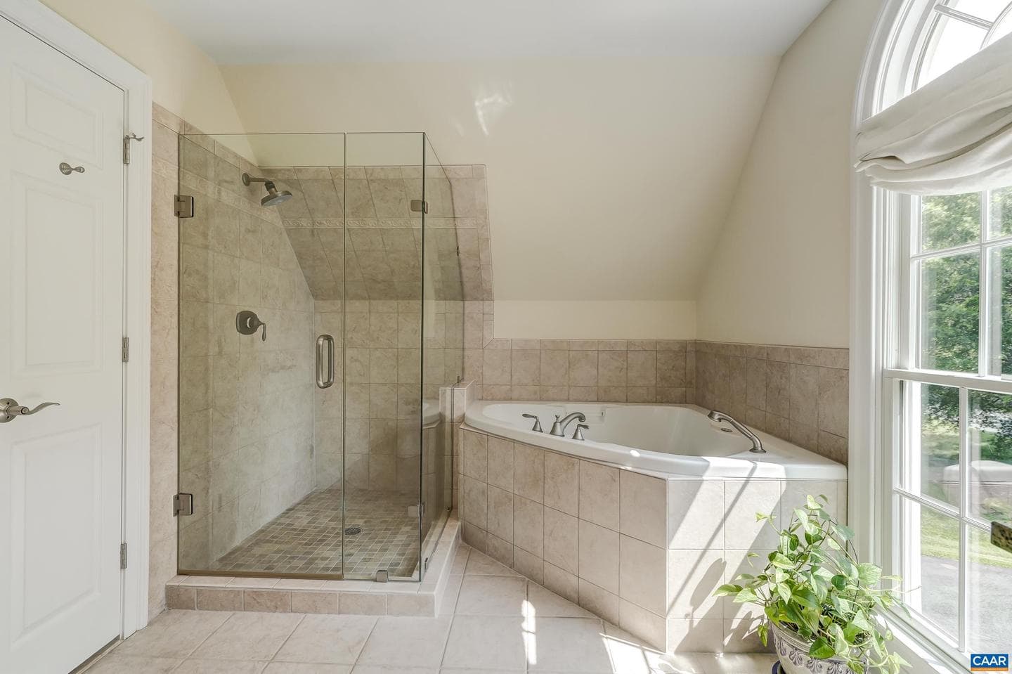 455 Foxdale Ln photo 38