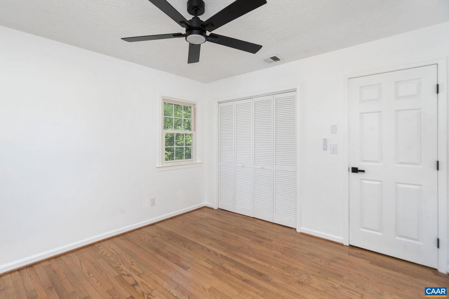 2208 Banbury St photo 25