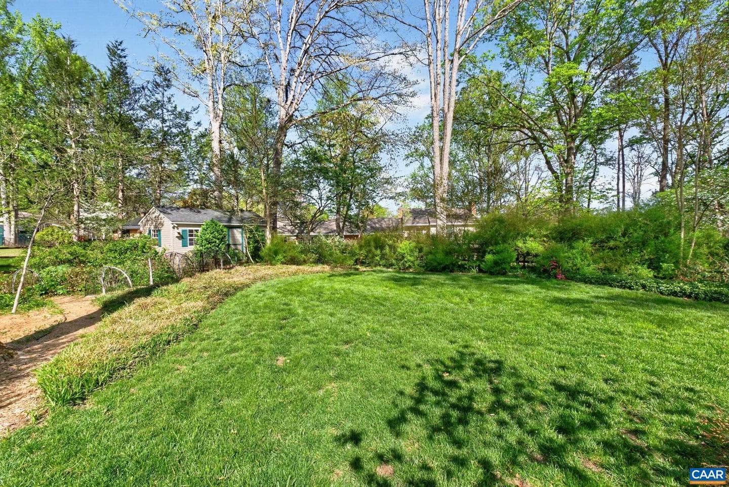 2409 Kerry Ln photo 15