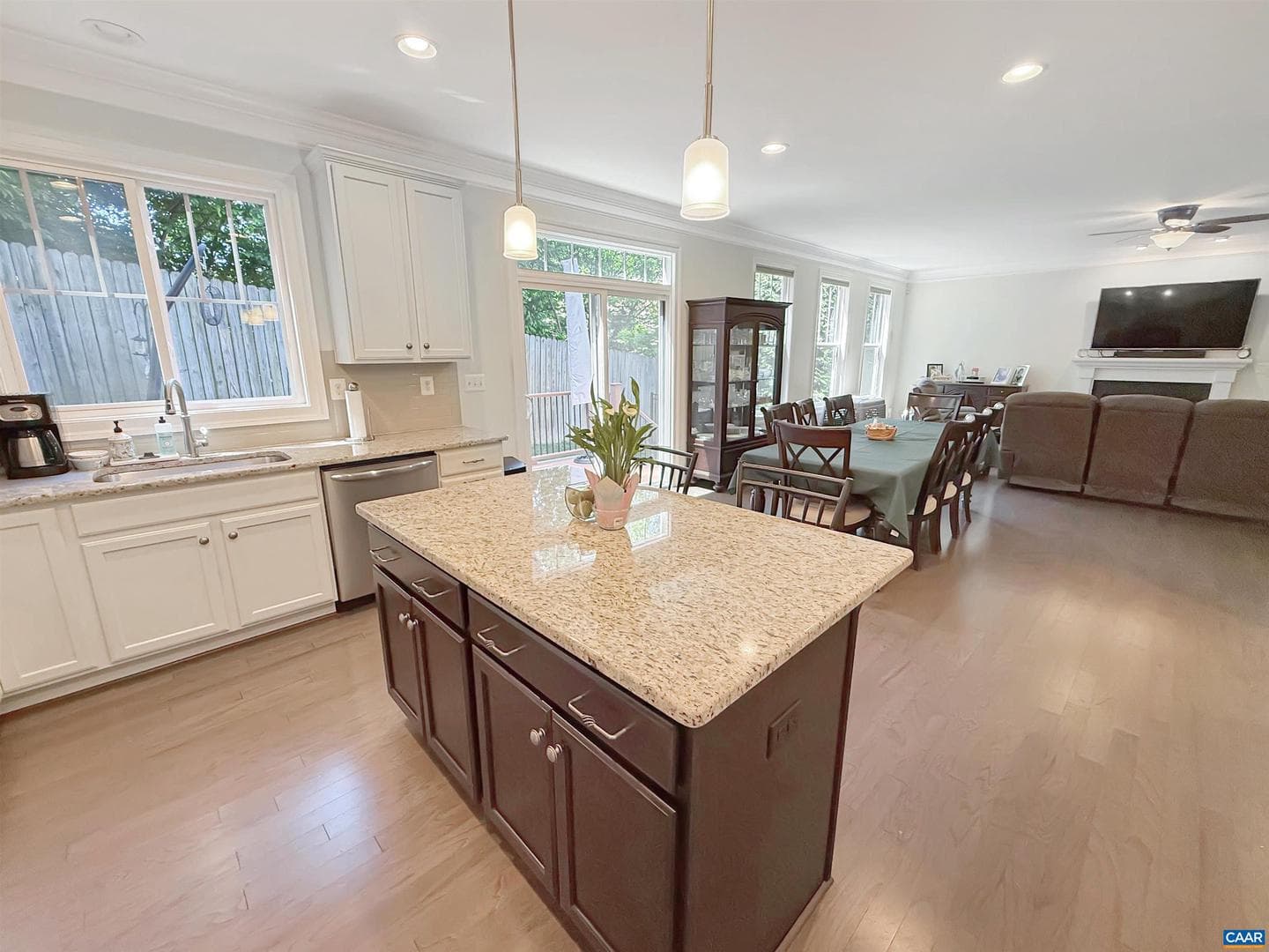 1239 Penfield Ln photo 9
