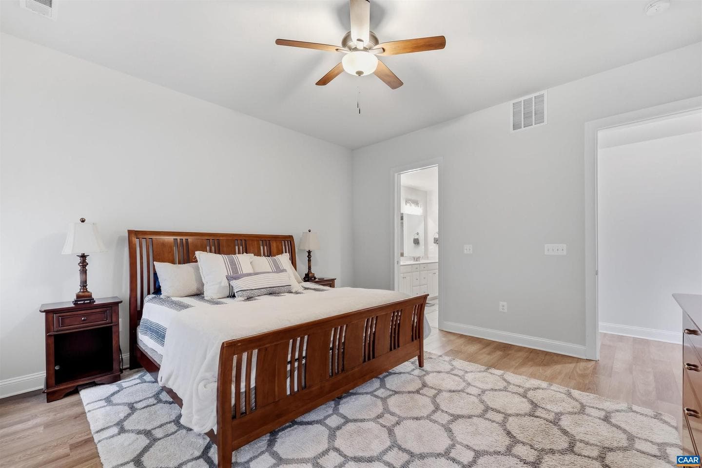 3649 Moffat St photo 17