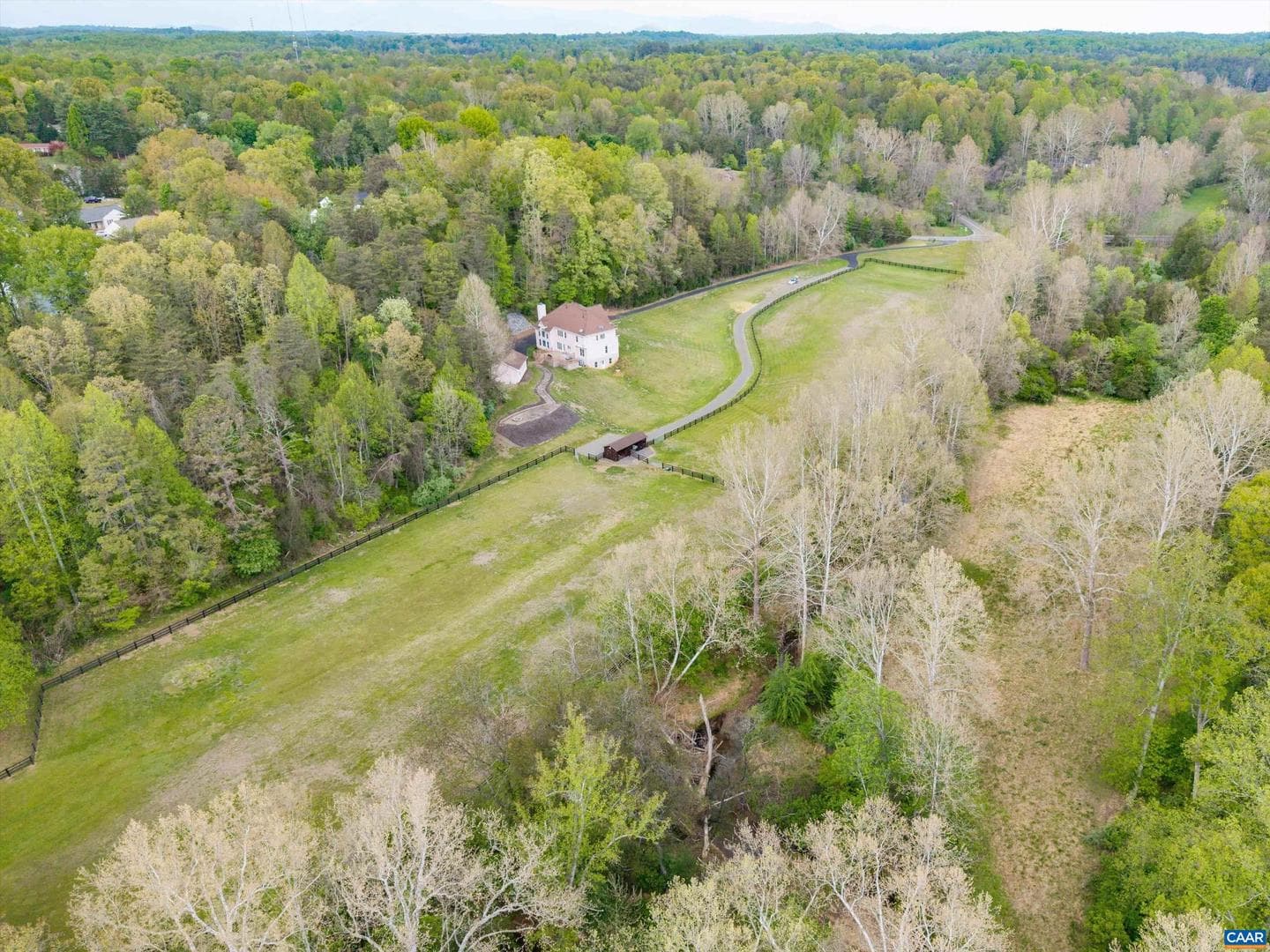 1450 Matthew Mill Rd photo 4