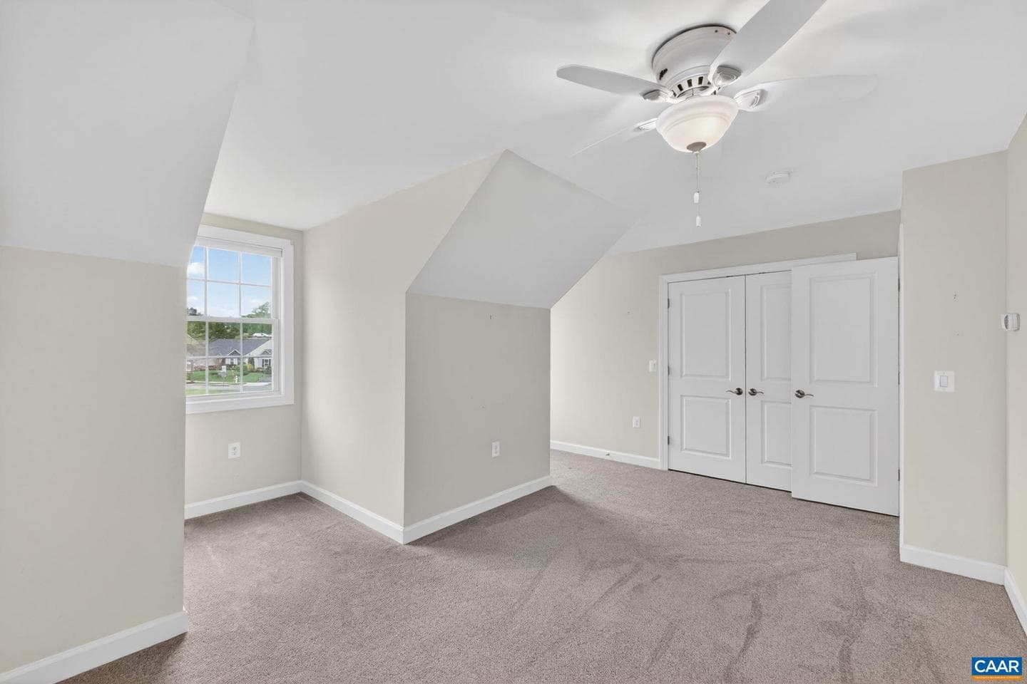 34 Virginia Ave photo 23