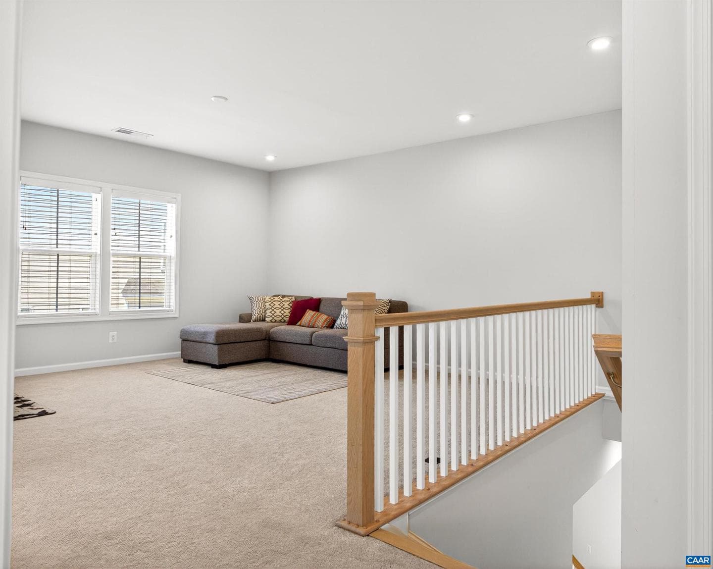 4746 Loyola Way photo 8