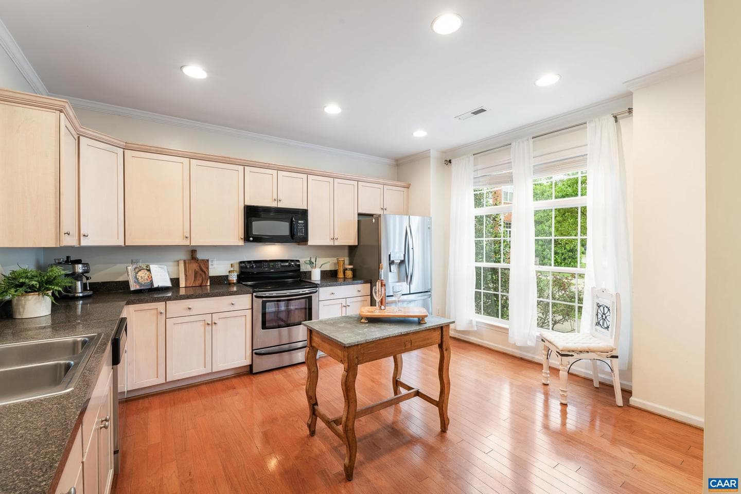 2440 Bargamin Orchard Ln photo 14