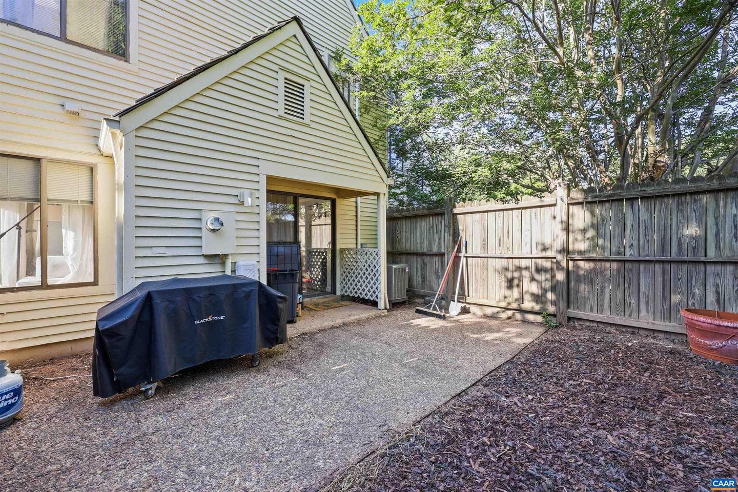 1241 Chatham Rdg photo 27