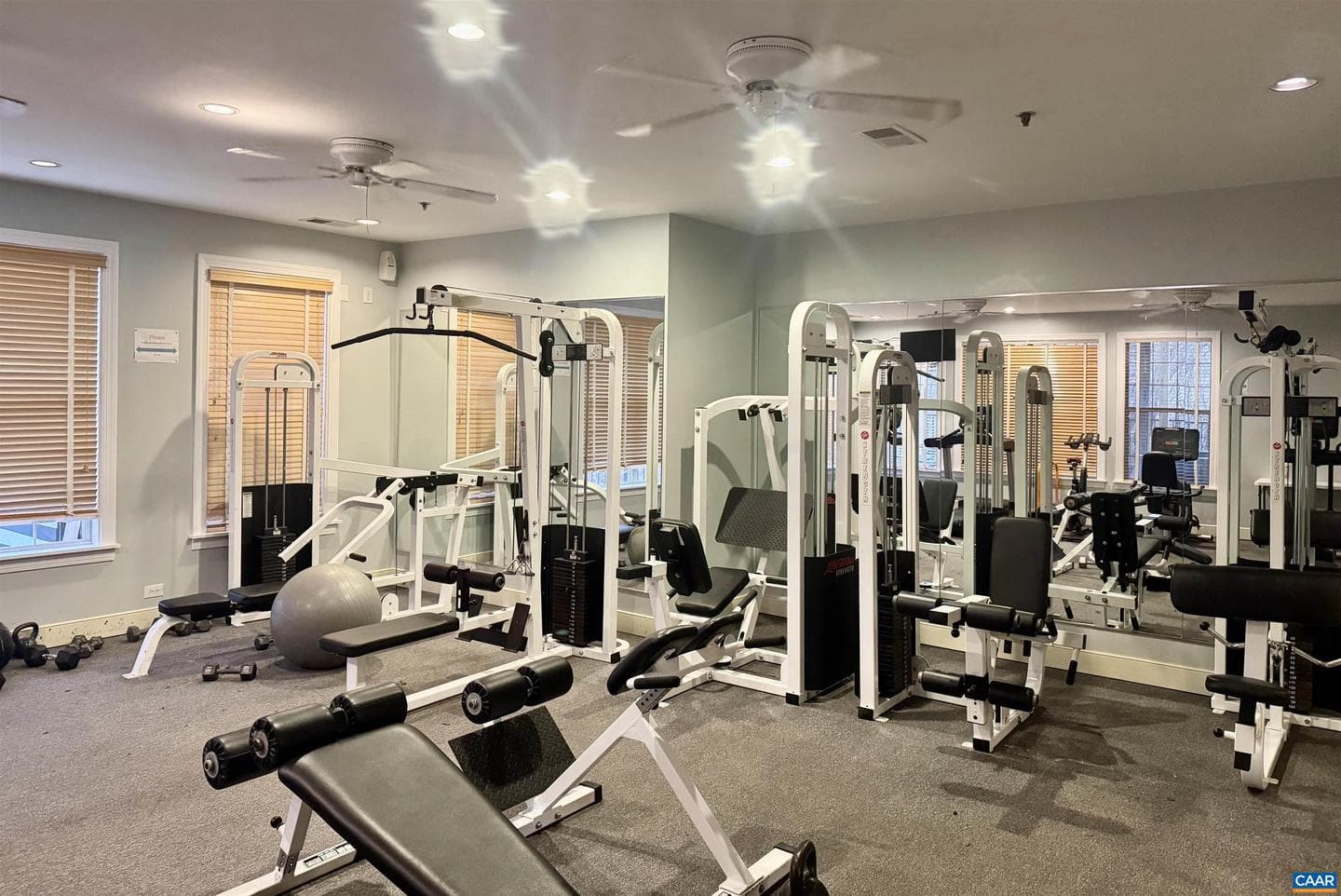 300 Riverbend Dr #2a photo 30
