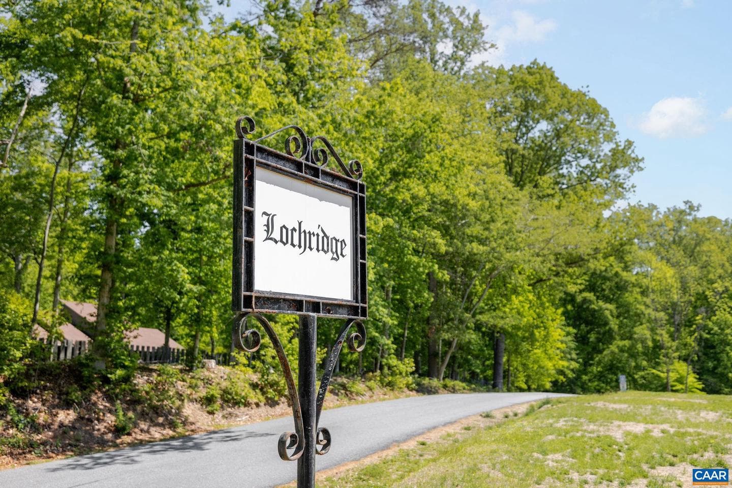 755 Lochridge Ln photo 23