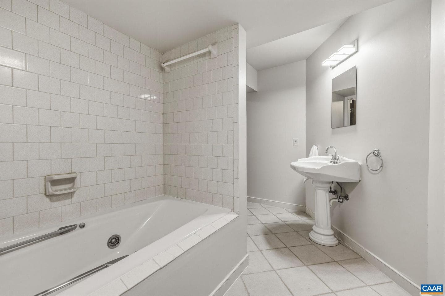 755 Lochridge Ln photo 62