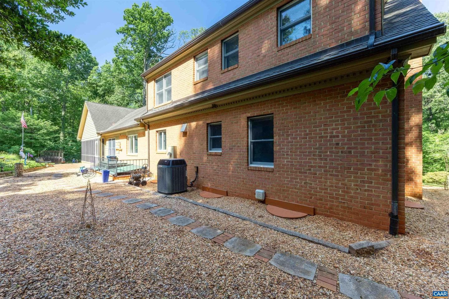 9599 Woodberry Forest Rd photo 23