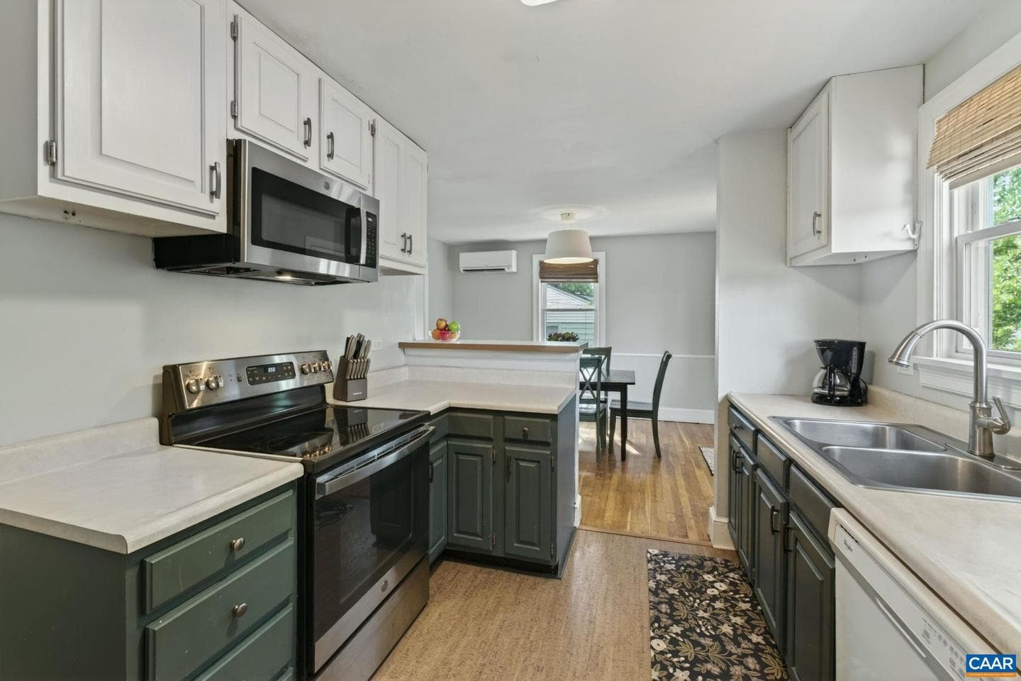 1023 Forest Hills Ave photo 17