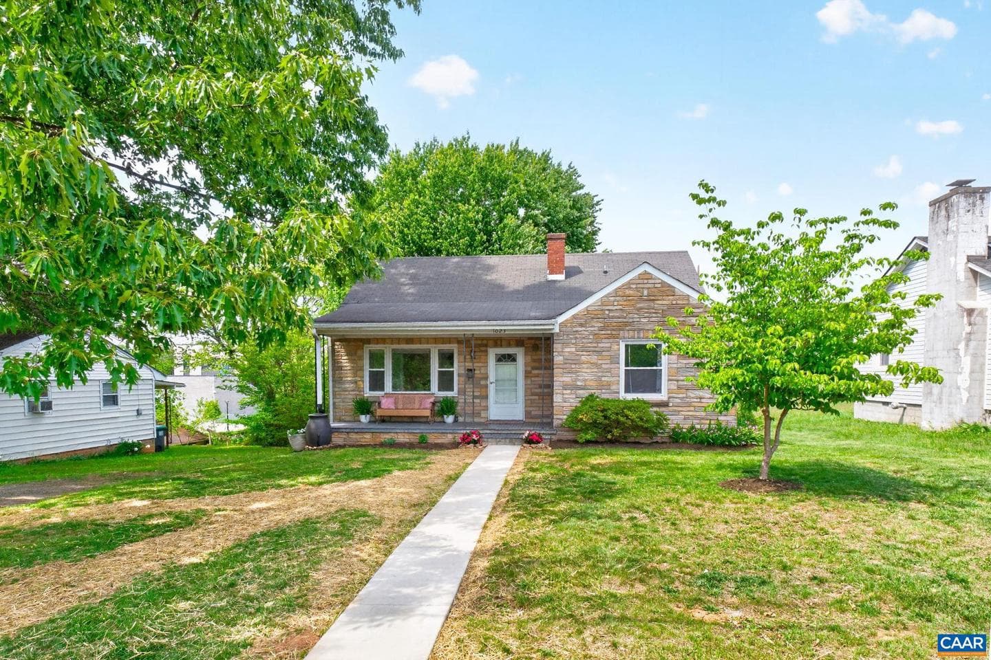 1023 Forest Hills Ave photo 45