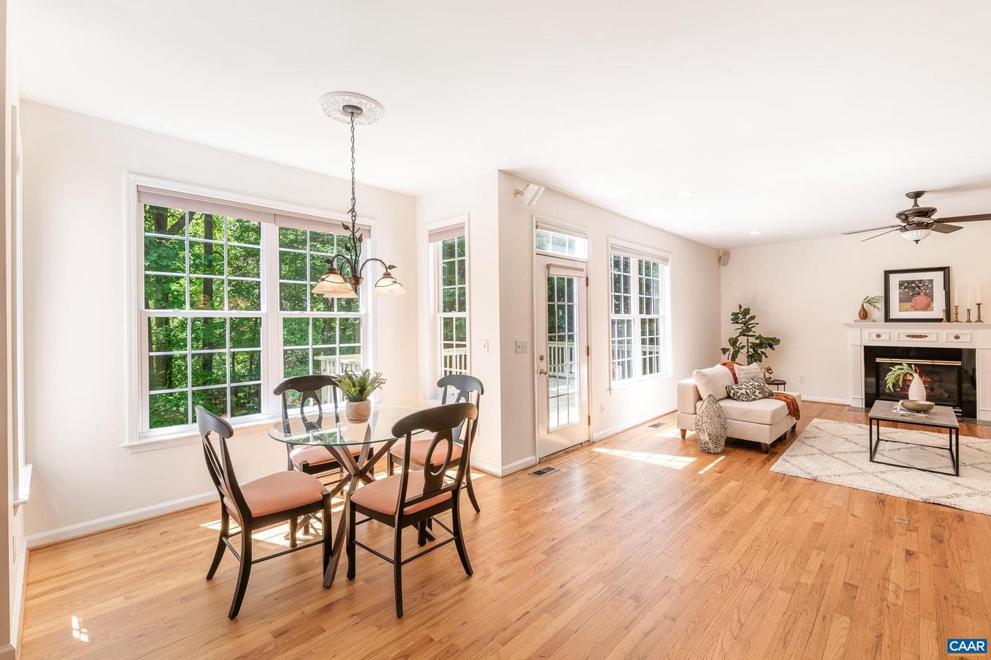 1353 Singleton Ln photo 22