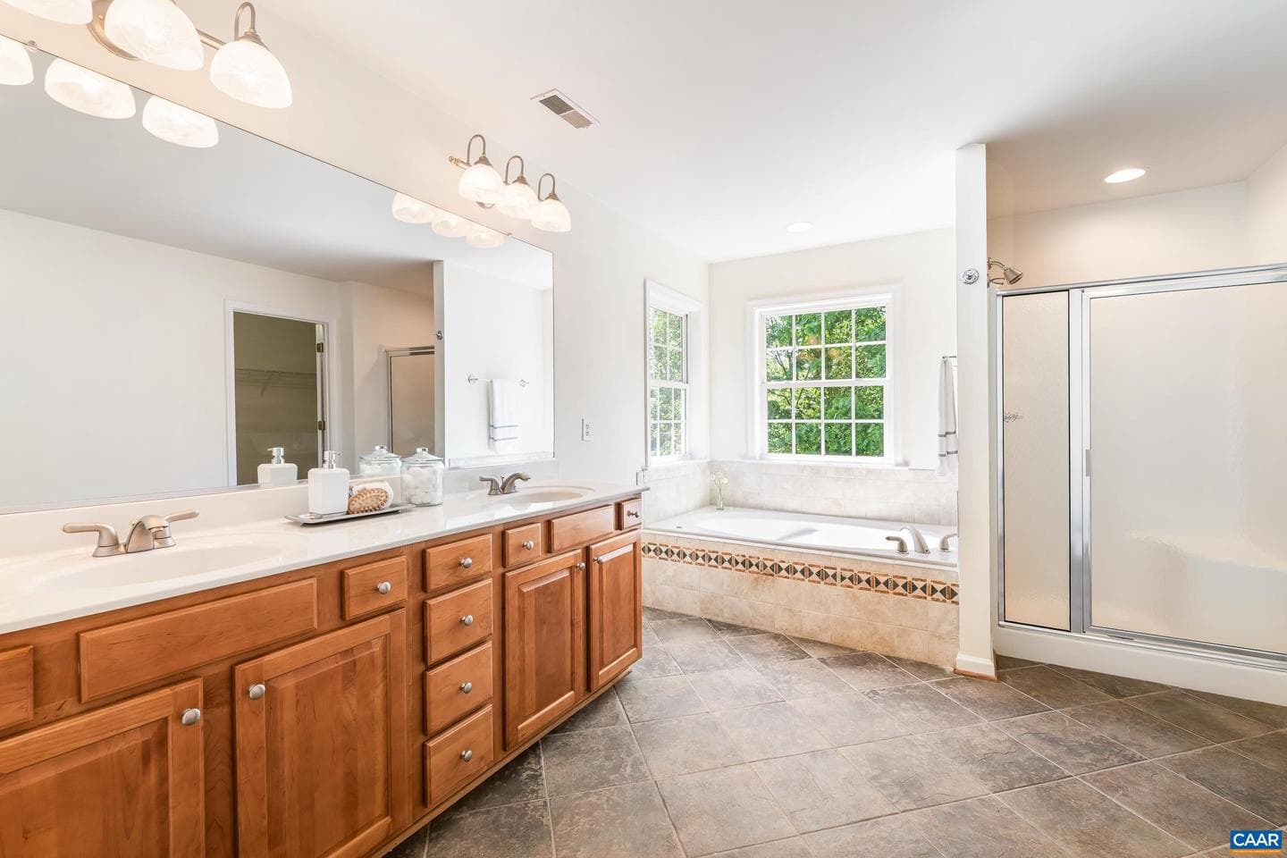 1353 Singleton Ln photo 38