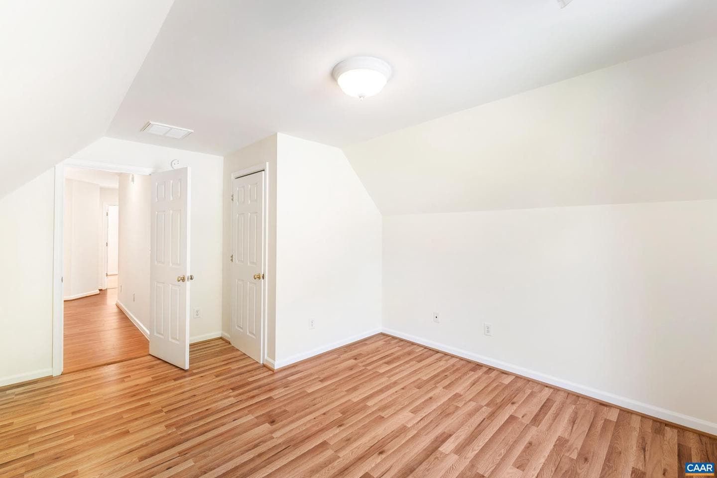 1353 Singleton Ln photo 47