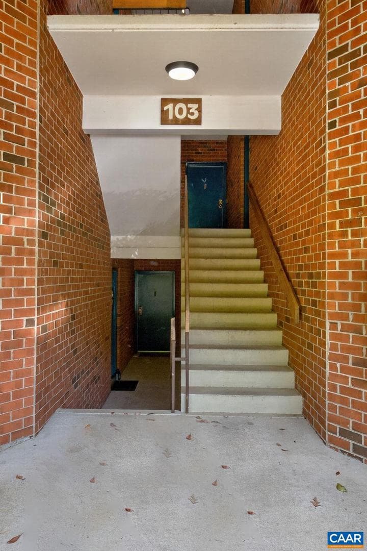 103 Turtle Creek Rd #8 photo 35