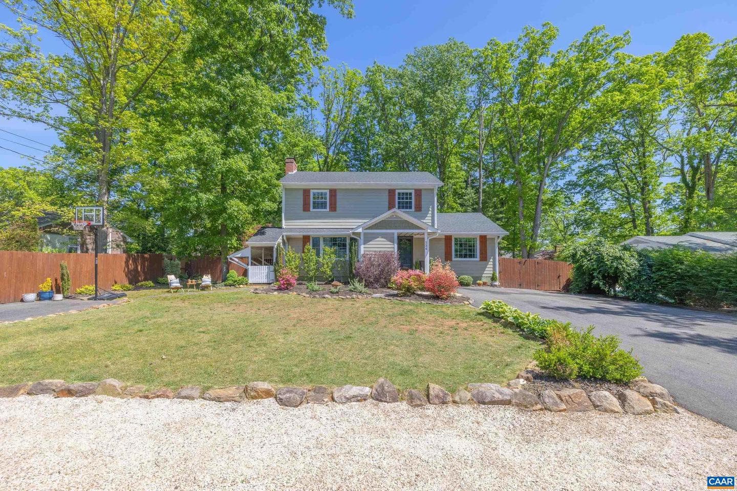 134 W Park Dr photo 3