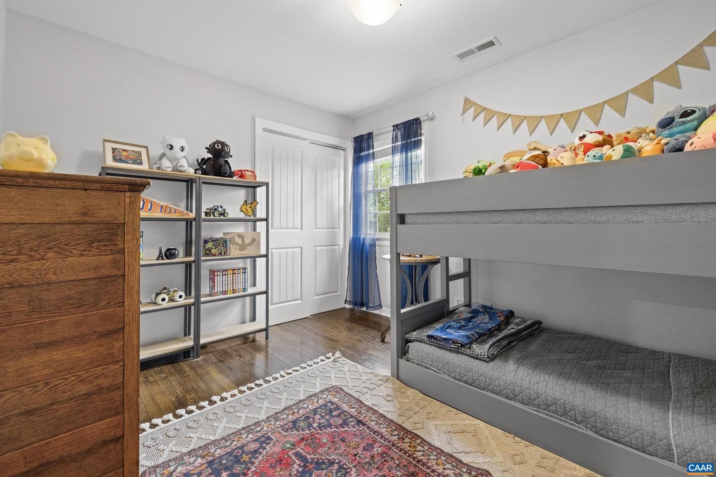 134 W Park Dr photo 37