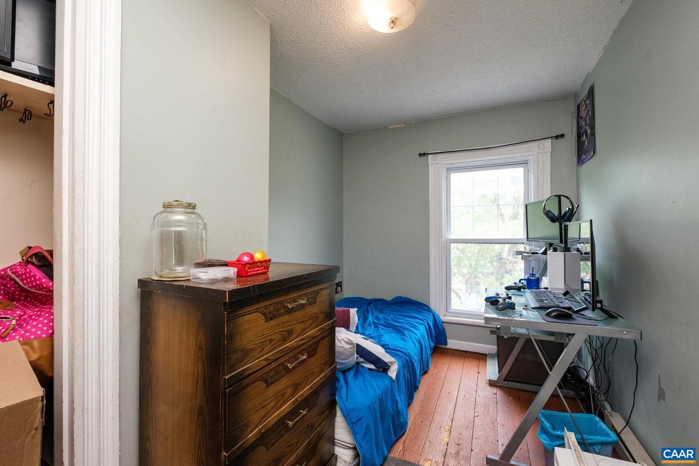 602 First St photo 19