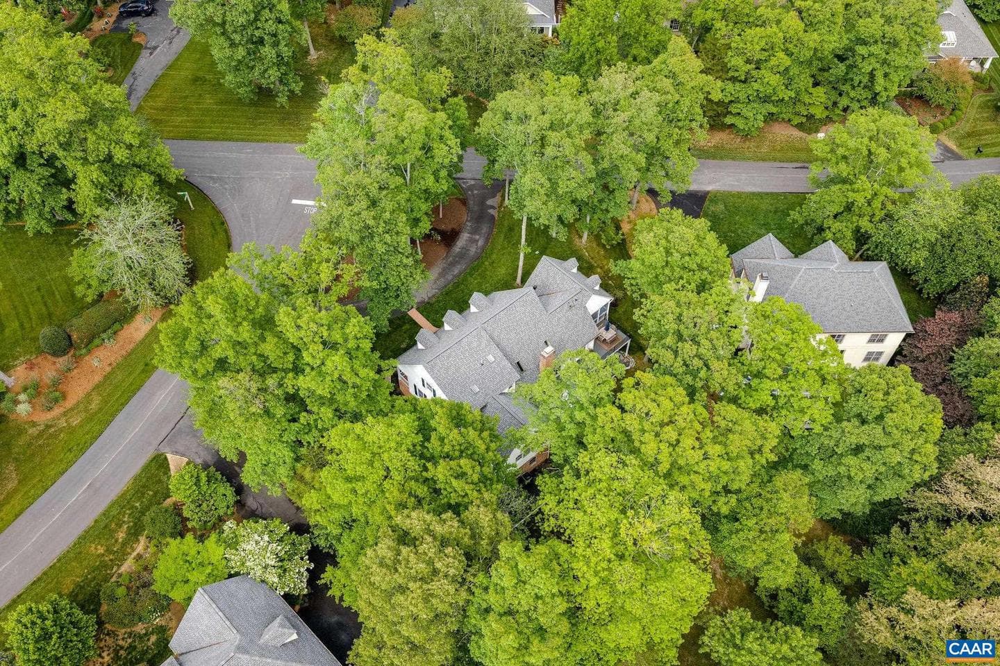 1500 Perth Ct photo 4