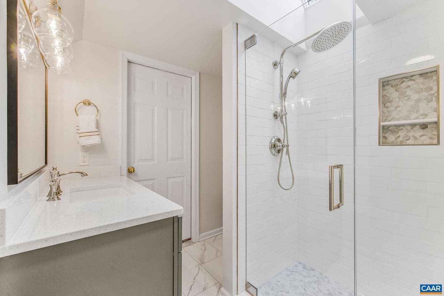 1500 Perth Ct photo 42