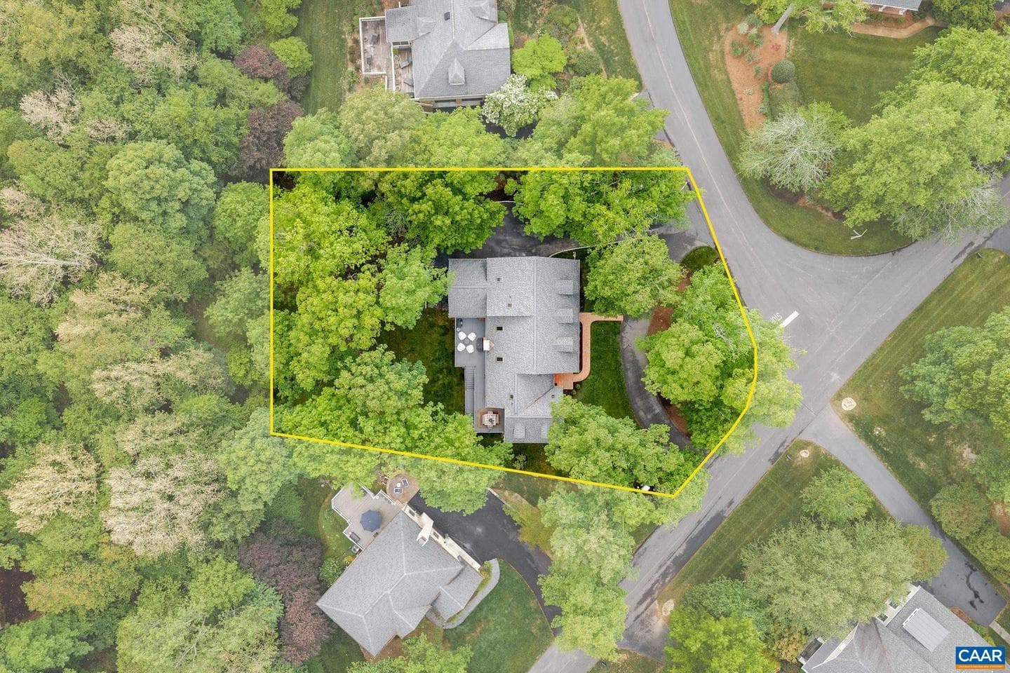 1500 Perth Ct photo 5