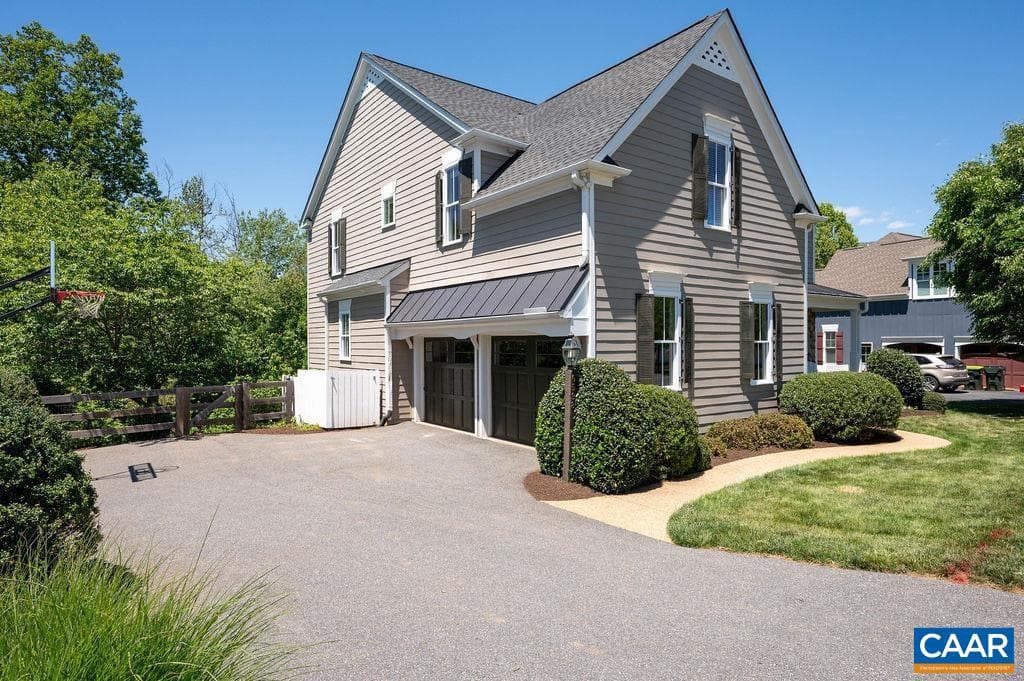 6598 Welbourne Ln photo 35