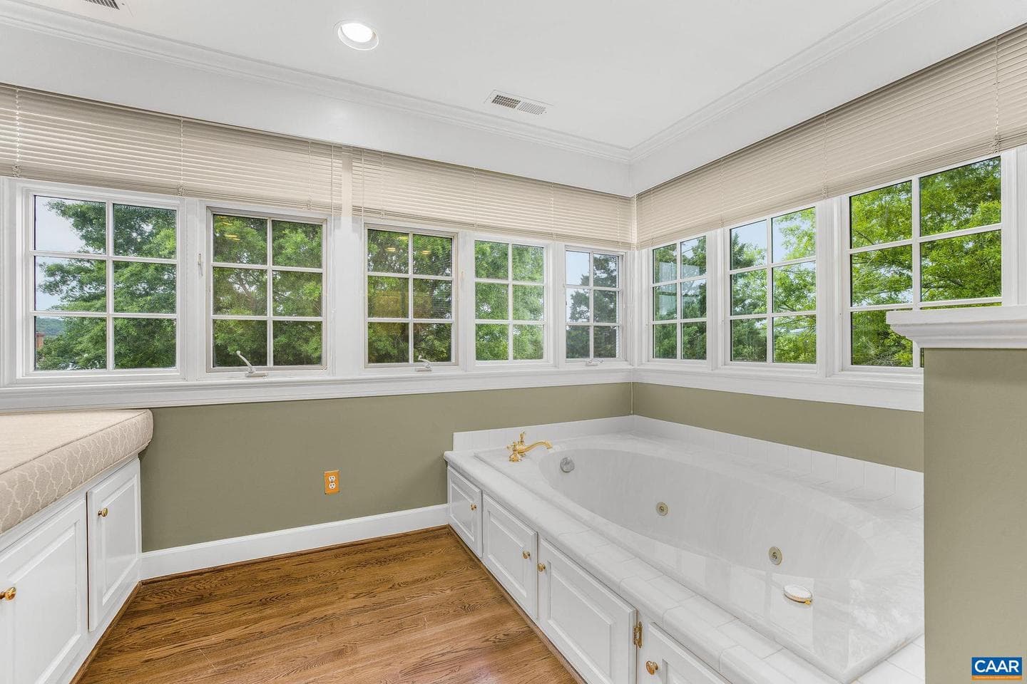 555 Dryden Pl photo 36